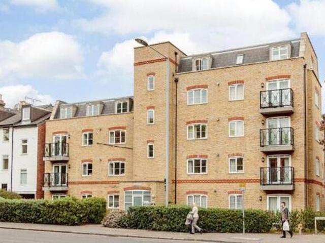 House for sale in Royal Borough of Kingston upon Thames, Greater London