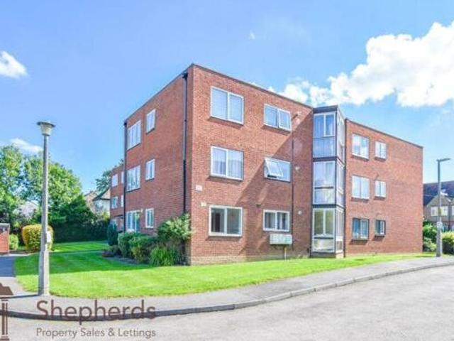 House for sale in Hoddesdon, Broxbourne