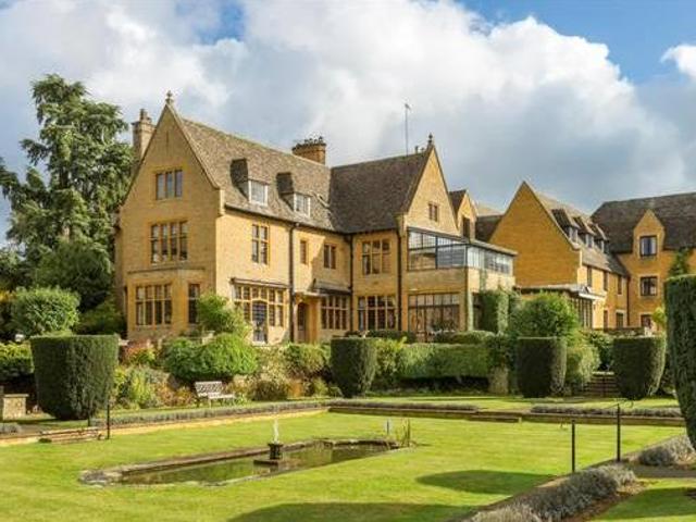House for sale in Gloucestershire