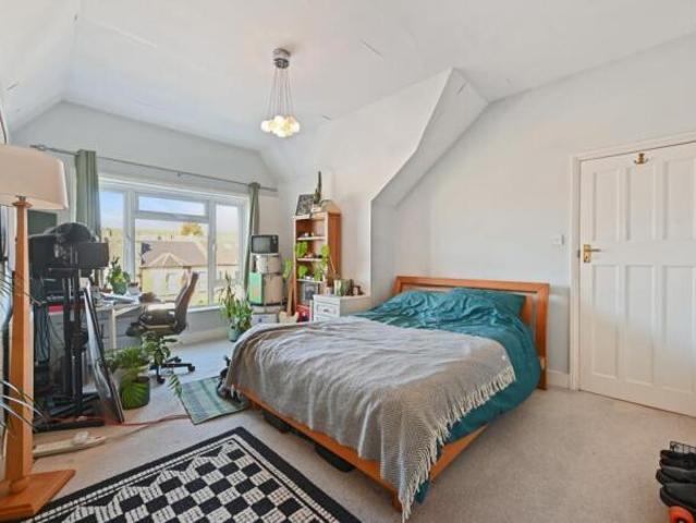Flat for sale in Penge, Greater London