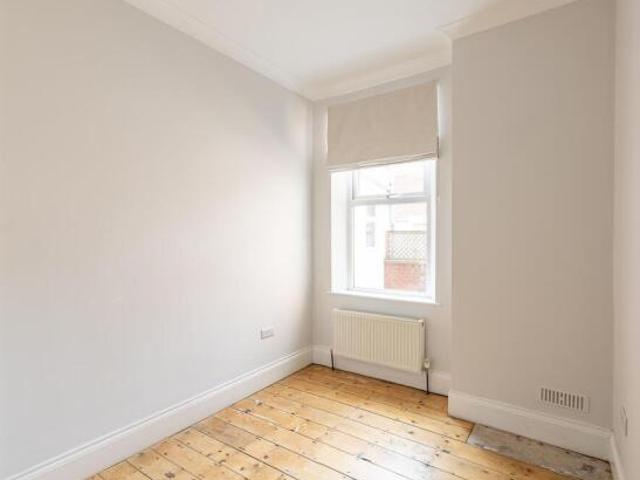 Flat for sale in Jesmond, Tyne And Wear