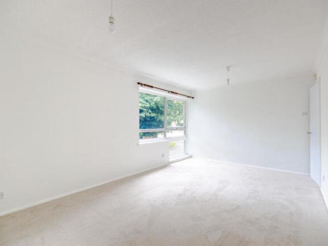 Flat for sale in West Yorkshire