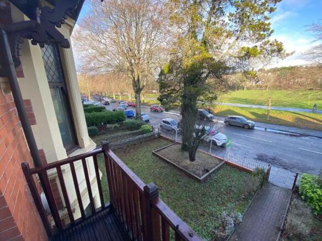 Flat for sale in Plasnewydd, Falcon Lodge
