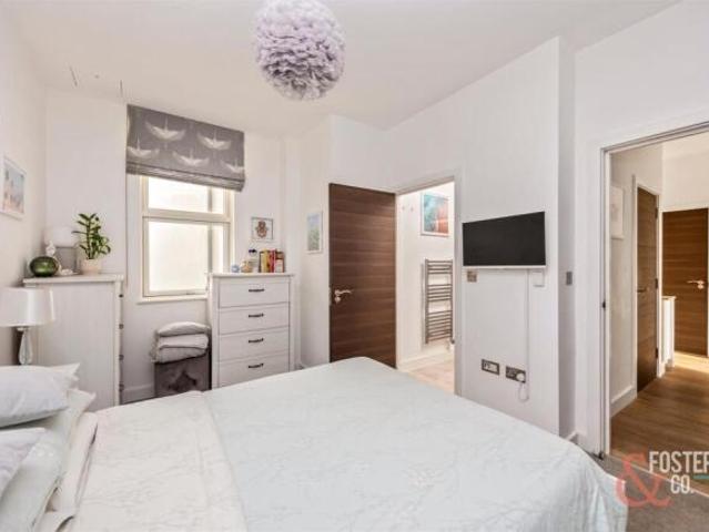 Flat for sale in Brunswick, Brighton