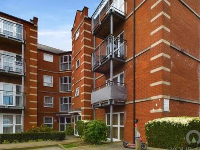 House for sale in Northampton, Northamptonshire