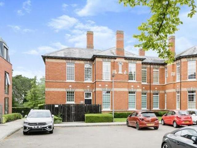 House for sale in Northampton, Northamptonshire