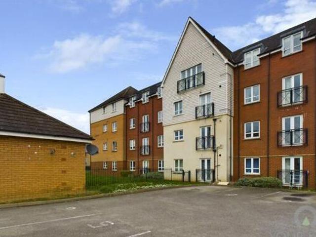House for sale in Northampton, Northamptonshire
