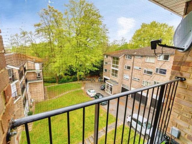 Flat for sale in Abbotts Barton, Harestock