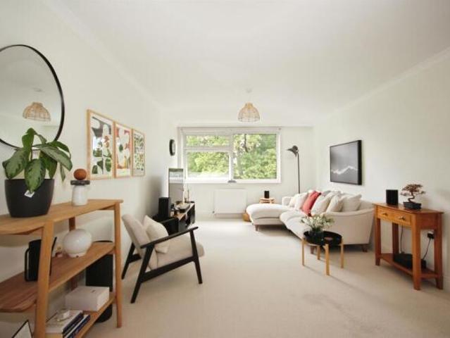 Flat for sale in Milverton, Green Close
