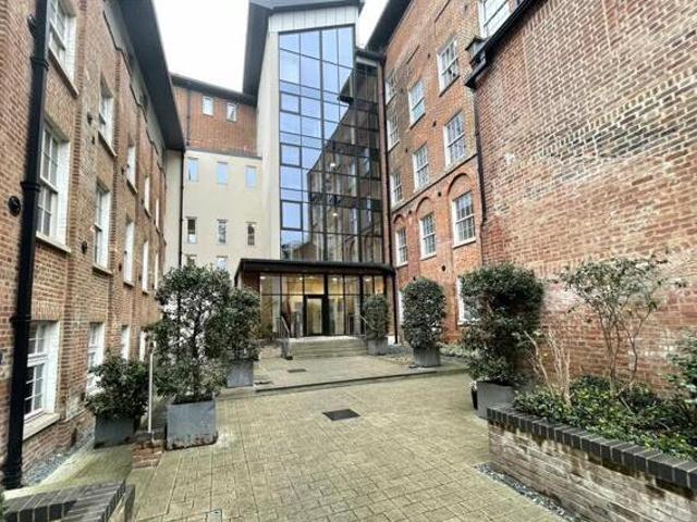 House for sale in Lakenham, East Bank
