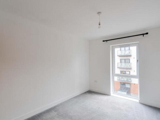 Flat for sale in Feckenham, City Of Bristol