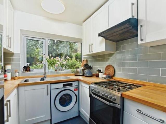Flat for sale in Cat Hill