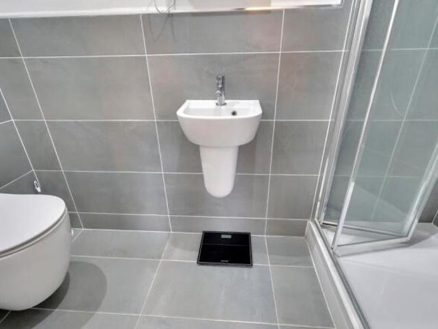 Flat for sale in Ocean Village, Southampton
