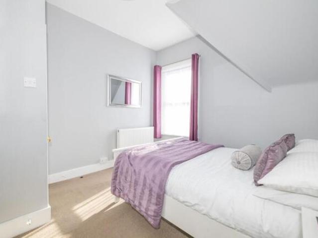Flat for sale in Longport, The Bridge