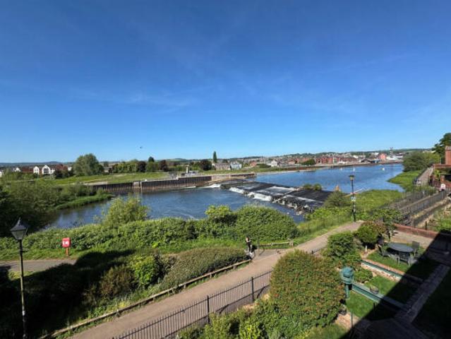 Flat for sale in Watergate, Devon