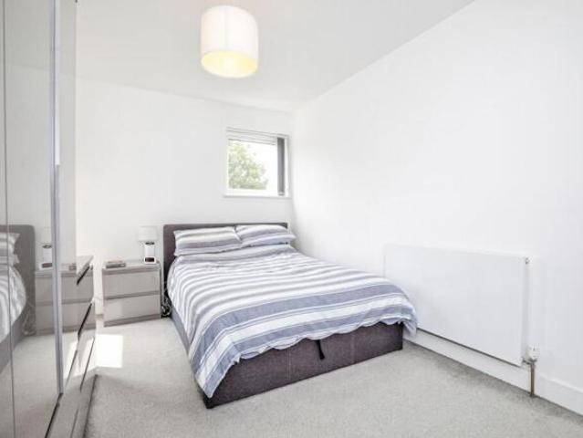 Flat for sale in Brompton, Chatham
