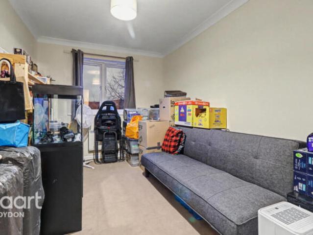 Flat for sale in Greater London