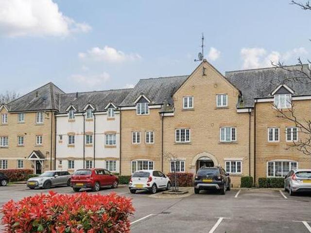 House for sale in Littlemore Park, Oxford