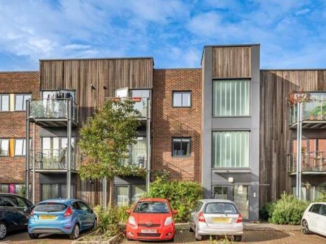 House for sale in The Slade, Oxfordshire