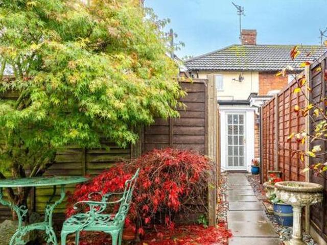 House for sale in Oxted, Hillview