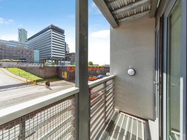 Flat for sale in Calderstones