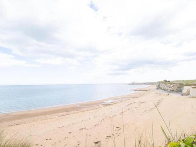 Flat for sale in Palm Bay, Acol