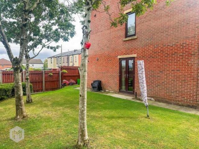 Flat for sale in Bury, Greater Manchester