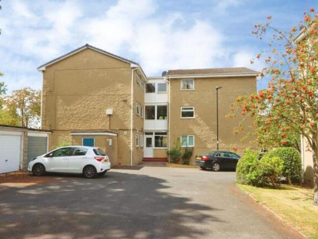 Flat for sale in Norfolk Park, South Yorkshire