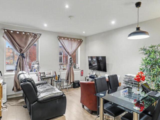 Flat for sale in Hampton Green, Cambridgeshire