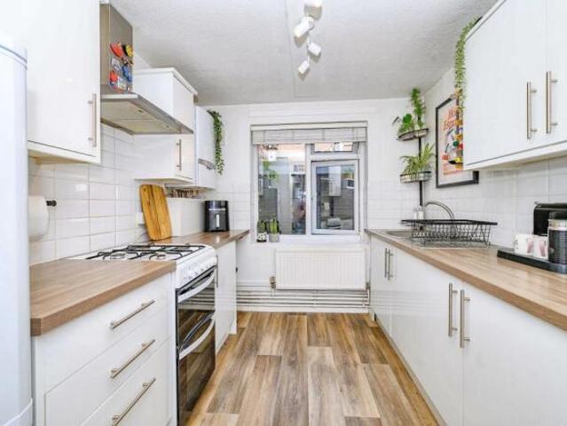 Flat for sale in Five Acres, Hertfordshire