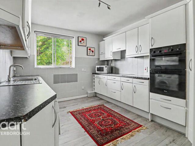 Flat for sale in Princes Gate, Narberth