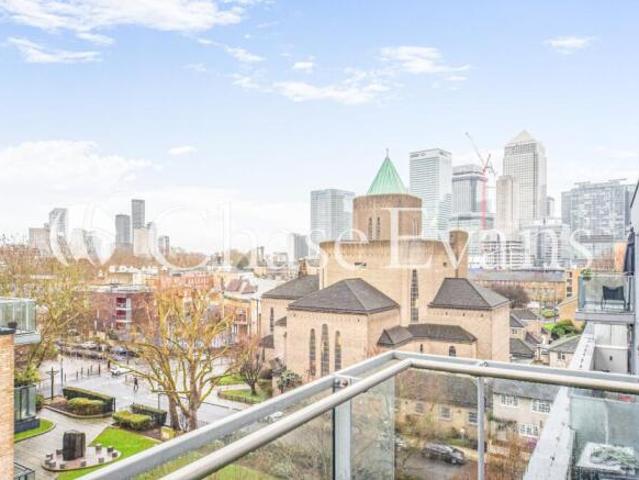 Flat for sale in London Borough of Tower Hamlets, Greater London