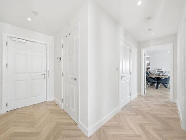 Flat for sale in Arbury, Cambridgeshire