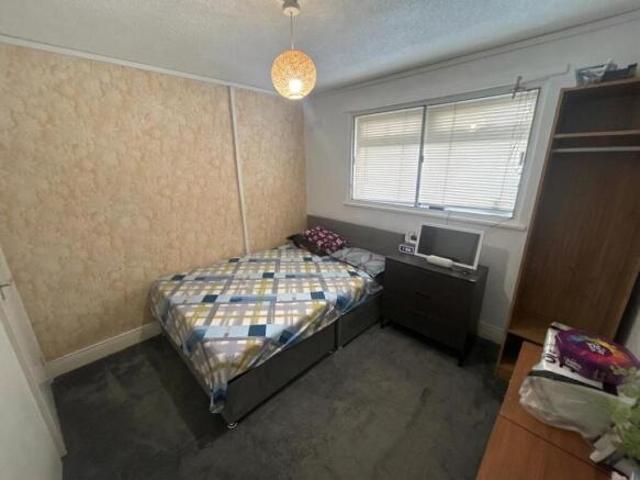 Flat for sale in Wythenshawe, Manchester