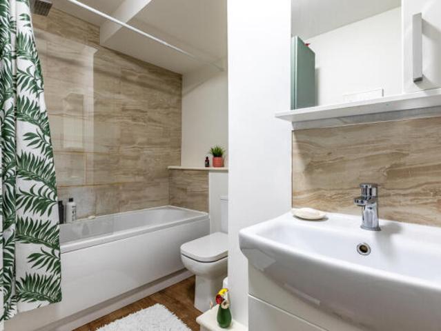 Flat for sale in Feckenham, City Of Bristol