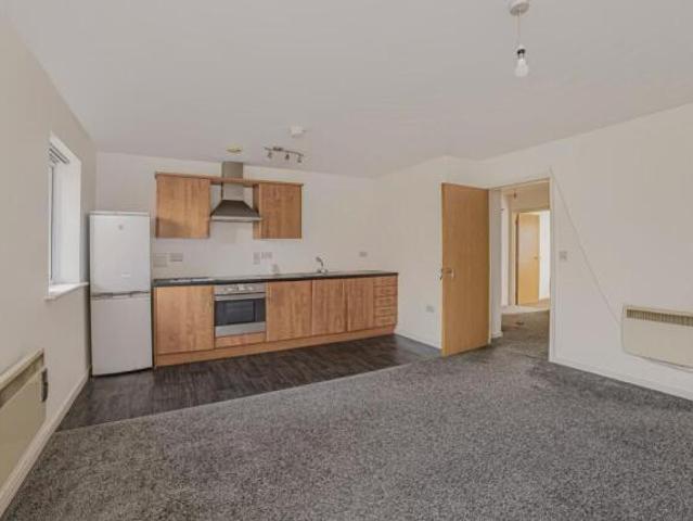Flat for sale in Stoke-on-Trent, England