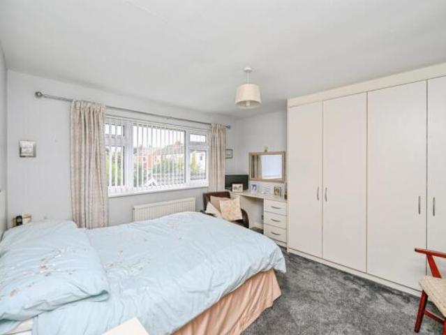 Flat for sale in Calderstones