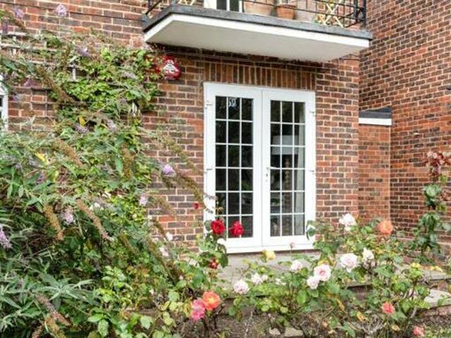 House for sale in Pinner, Greater London