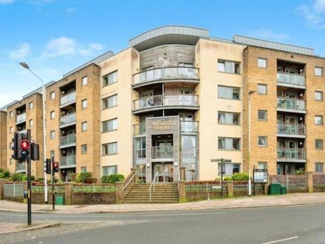 House for sale in Follaton, Strode