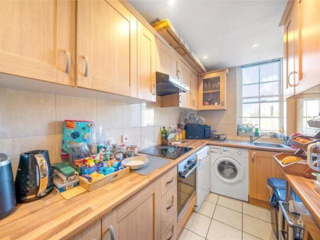 Flat for sale in City of Westminster, Greater London