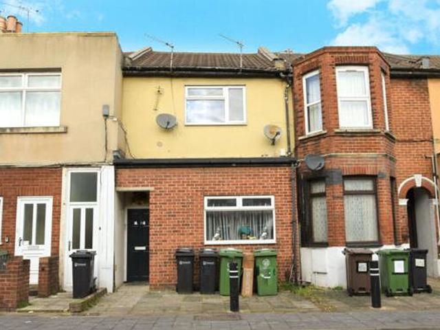 House for sale in Spring Vale, Hampshire