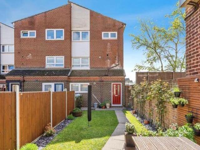 House for sale in Spring Vale, Hampshire