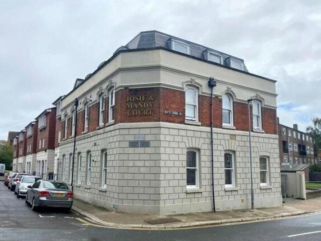 House for sale in Spring Vale, Hampshire