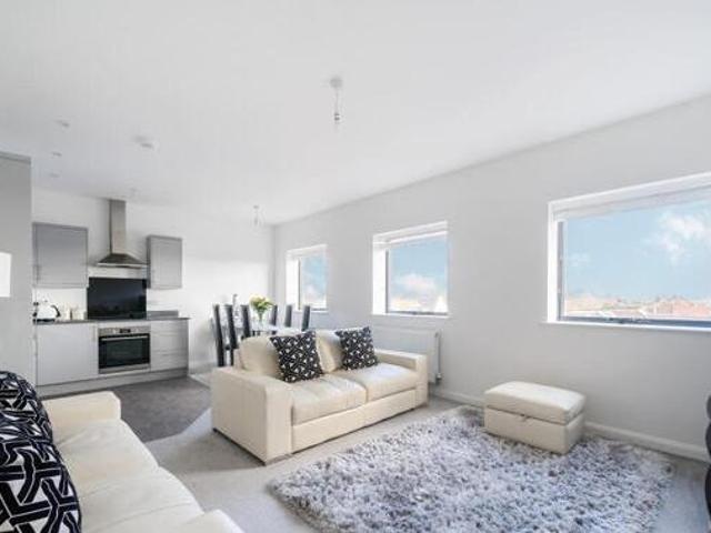 House for sale in Spring Vale, Hampshire