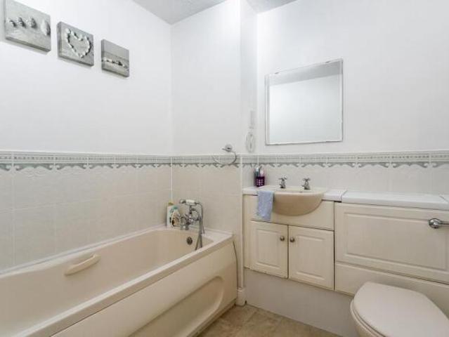 Flat for sale in Canonmills, City of Edinburgh
