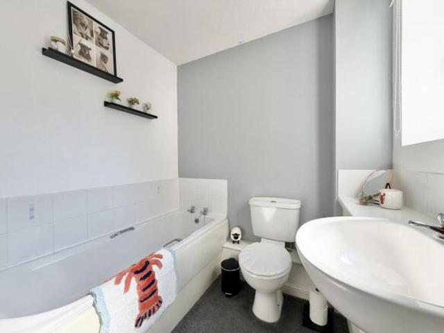 Flat for sale in Alphington, Exeter