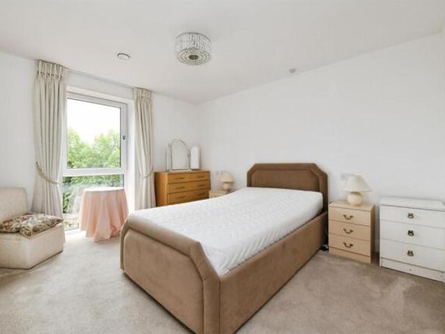 Flat for sale in Moulsham, Chelmsford