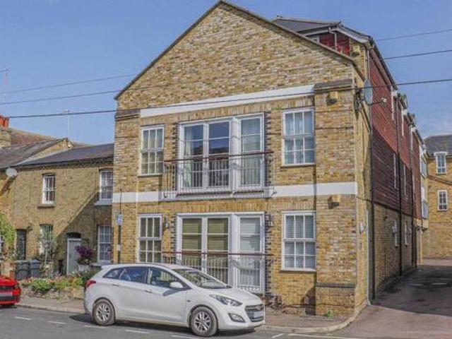 House for sale in Hertford, Colliers End
