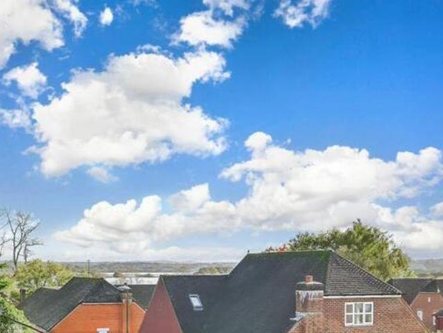 House for sale in Horsham, West Sussex