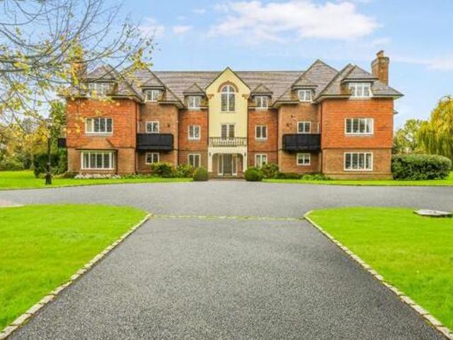House for sale in Surrey